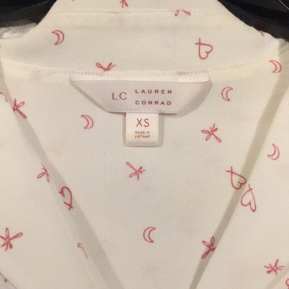 Lauren Conrad Collared Shirt with hearts & stars - Picture 3 of 4